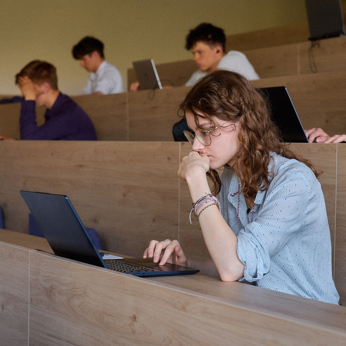 šablona NL - štvorec – kópia – kópia (4)